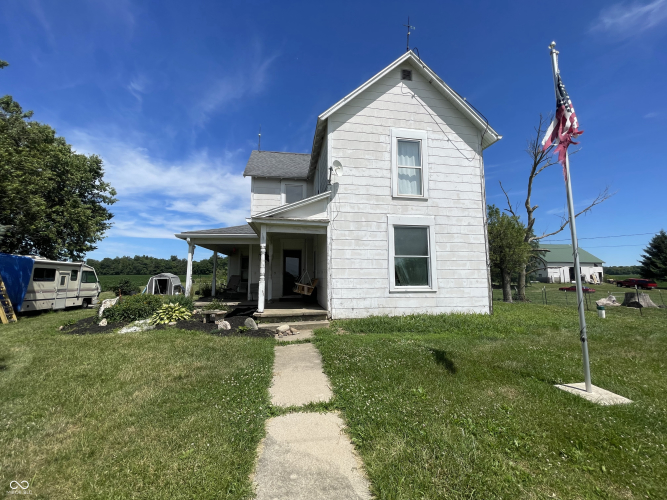 8400 S County Road 700  Daleville, IN 47334 | MLS 21988848