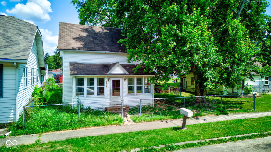 3404  Clark Street Anderson, IN 46013 | MLS 21988891