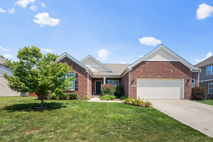 8814  New Heritage Court Indianapolis, IN 46239 | MLS 21989083
