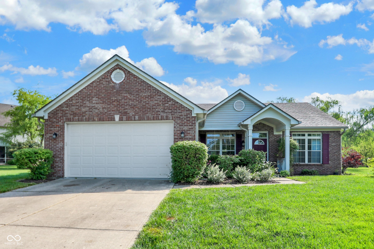 7809  Silver Lake Place Indianapolis, IN 46259 | MLS 21990346