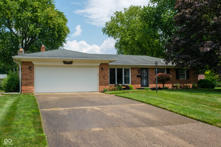 7422  Glenfair Court Indianapolis, IN 46214 | MLS 21990480