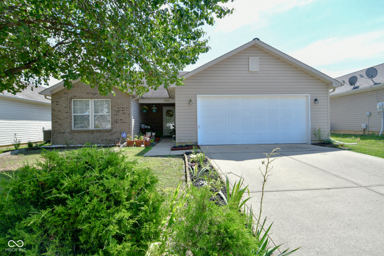 5580  Sweet River Drive Indianapolis, IN 46221 | MLS 21990591