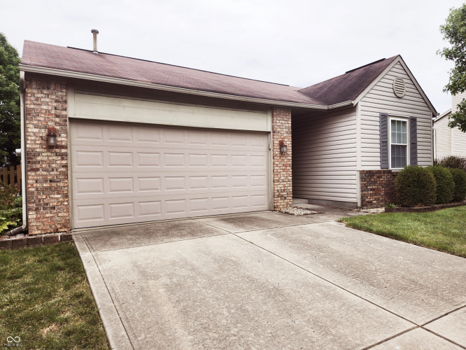 35  Nelson Circle Brownsburg, IN 46112 | MLS 21991085