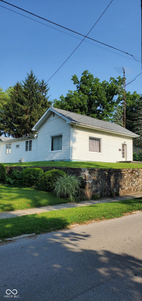 124 S Adams Street Knightstown, IN 46148 | MLS 21991500