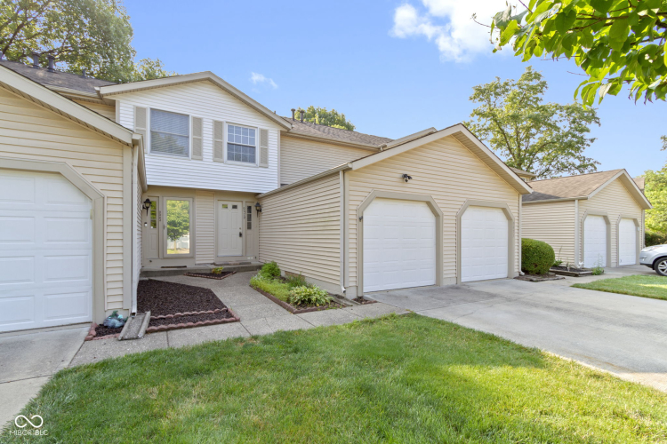 9479  Bent Brook Drive Indianapolis, IN 46250 | MLS 21991977