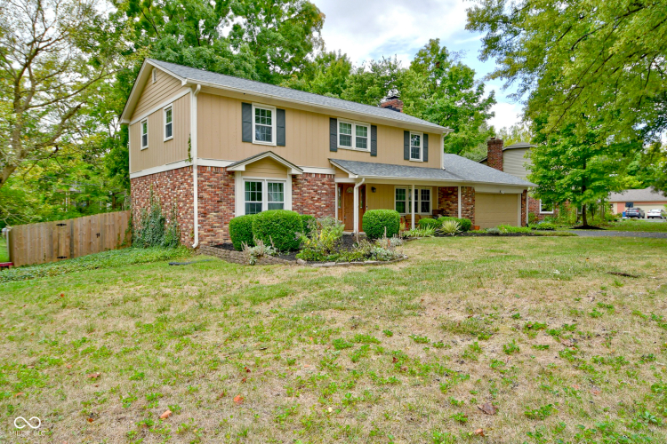 7049  Kingswood Circle Indianapolis, IN 46256 | MLS 21992080