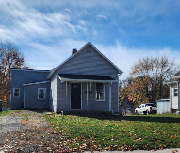 803  Tuttle Avenue Crawfordsville, IN 47933 | MLS 21992230