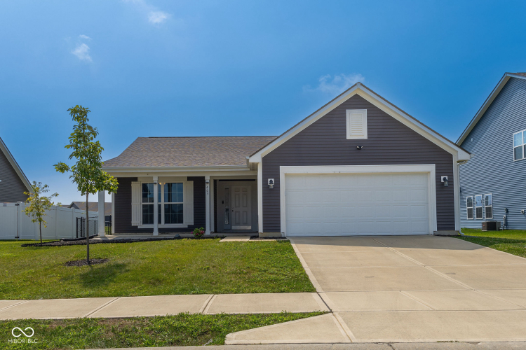 463  Paymaster Drive Greenfield, IN 46140 | MLS 21992254