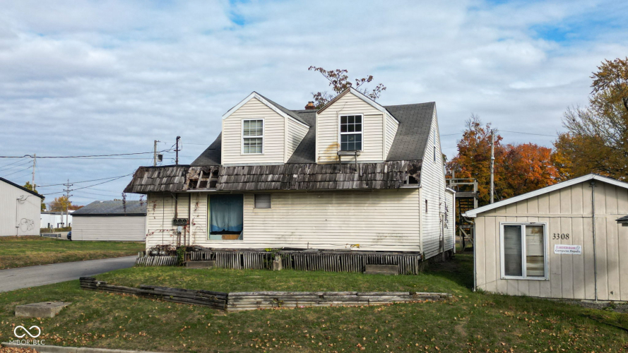 Listing Image 3