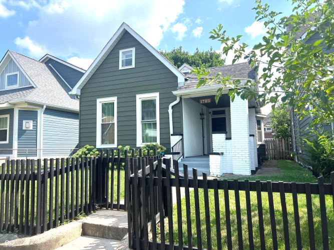 1705  Woodlawn Avenue Indianapolis, IN 46203 | MLS 21993150