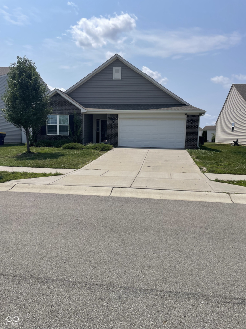 5650  Bowditch Drive Indianapolis, IN 46235 | MLS 21993203