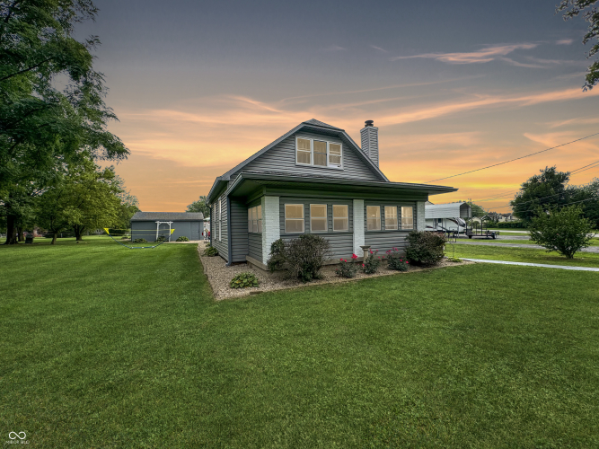 5647 W Mooresville Road Indianapolis, IN 46221 | MLS 21993316