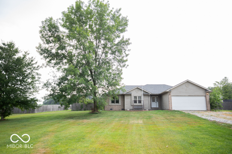 5280 W County Road 600  Scipio, IN 47273 | MLS 21993393