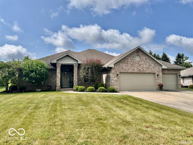 7801 W Crooked Creek Court Muncie, IN 47304 | MLS 21993661