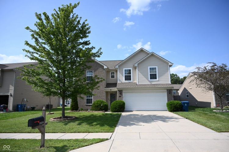 11614  Ross Common Drive Indianapolis, IN 46229 | MLS 21994126