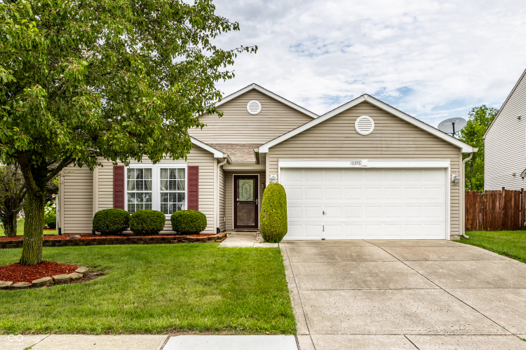 10376  Cotton Blossom Drive Fishers, IN 46038 | MLS 21994470