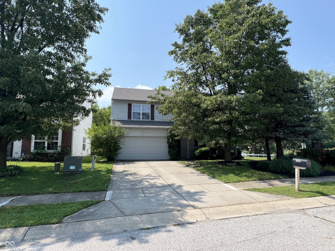 9245  Dry Creek Drive Indianapolis, IN 46231 | MLS 21994746