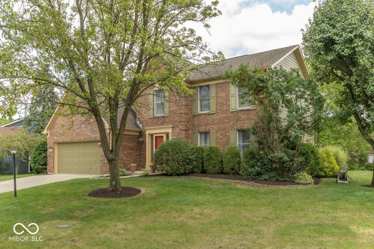 11939  Glen Cove Drive Indianapolis, IN 46236 | MLS 21994944