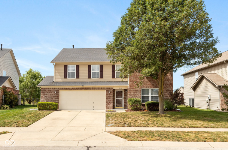 8650 N Springview Drive McCordsville, IN 46055 | MLS 21994978