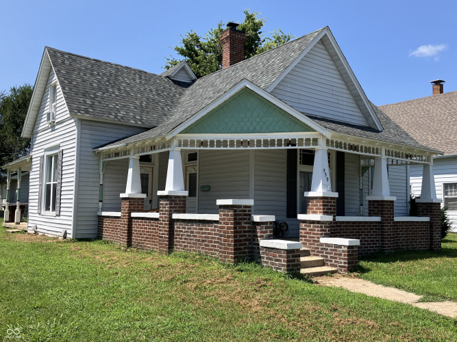 559 S 4th Street Clinton, IN 47842 | MLS 21995466