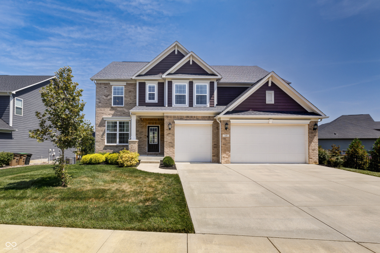 3181  Gray Hawk Drive Columbus, IN 47201 | MLS 21995542