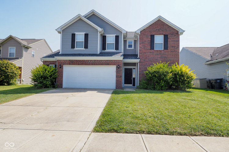 3185  Monterey Drive Whiteland, IN 46184 | MLS 21996163