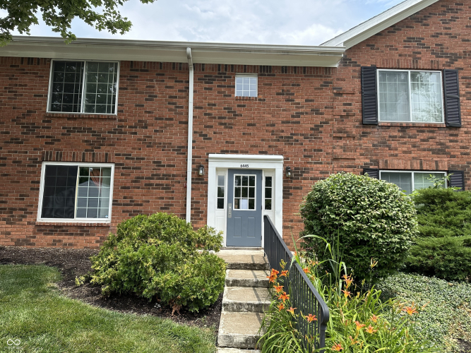 6445  Park Central Drive Indianapolis, IN 46260 | MLS 21996300