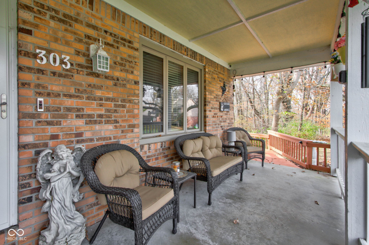 Listing Image 7