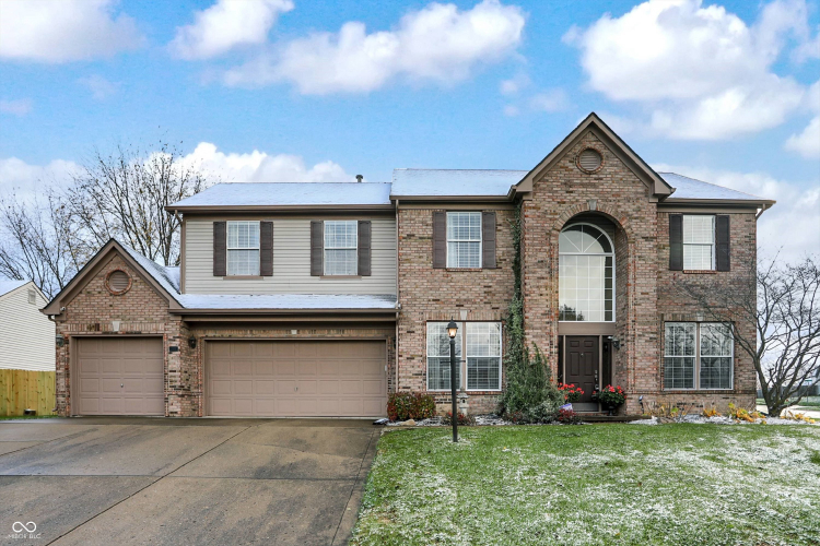 201  Creekview Circle Mooresville, IN 46158 | MLS 21996740