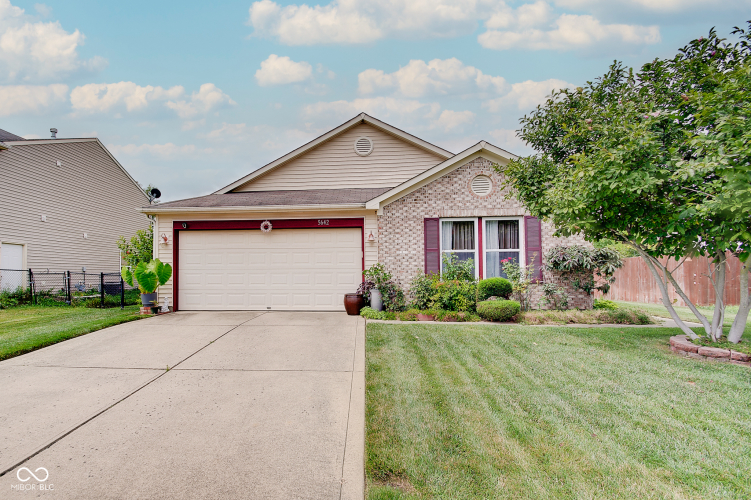 5642  Grassy Bank Drive Indianapolis, IN 46237 | MLS 21997090