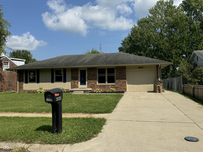 4865  Timbercrest Drive Columbus, IN 47203 | MLS 21997106