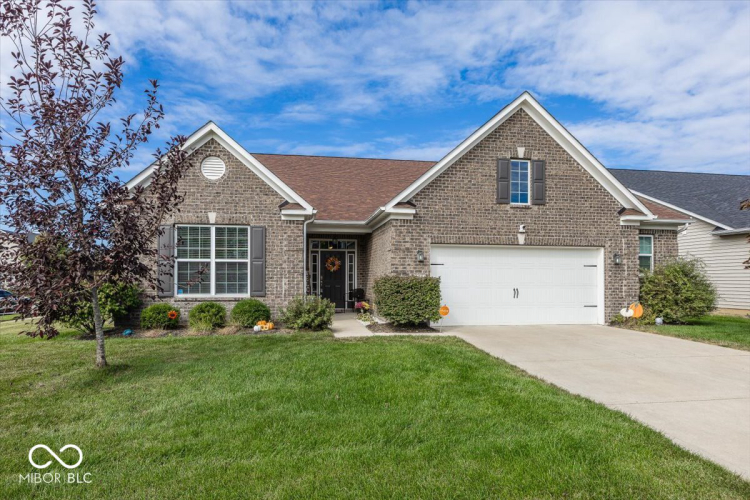 8698 N Deer Crossing Boulevard McCordsville, IN 46055 | MLS 21997449