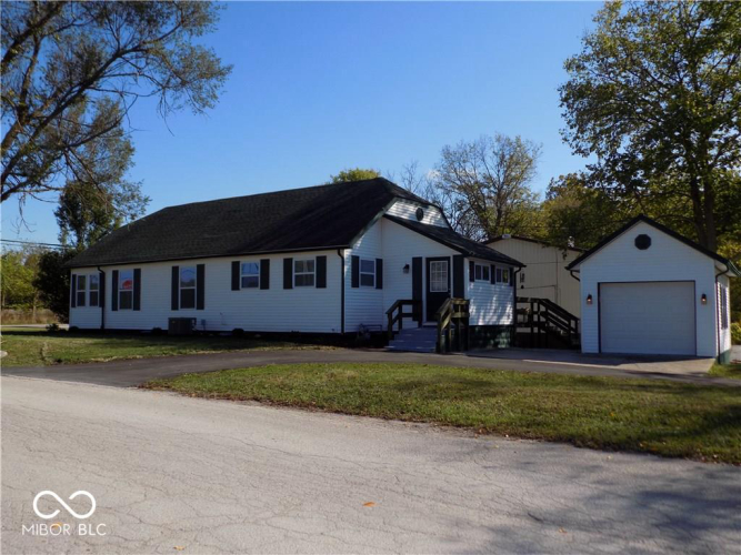 876 W County Road 25  Greencastle, IN 46135 | MLS 21998382