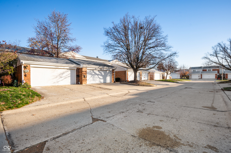 7622  Vintage Court Indianapolis, IN 46226 | MLS 21998461