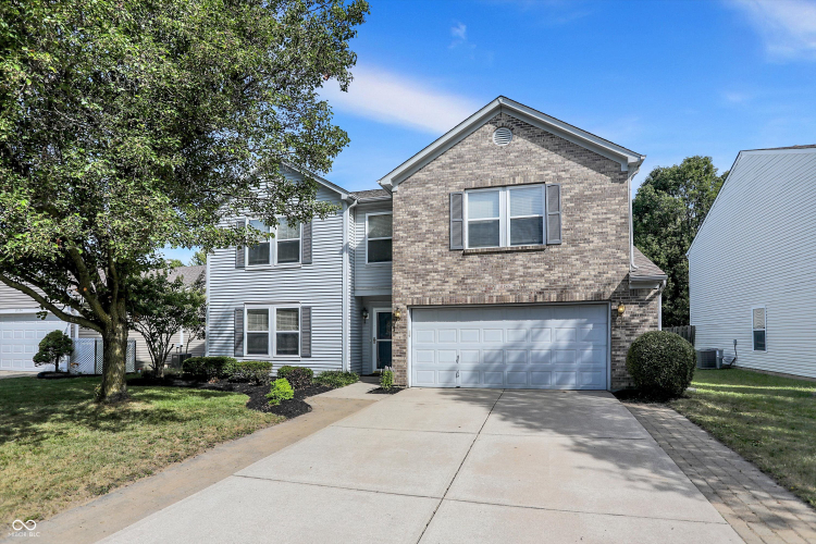 10186  Apple Blossom Circle Fishers, IN 46038 | MLS 21998581