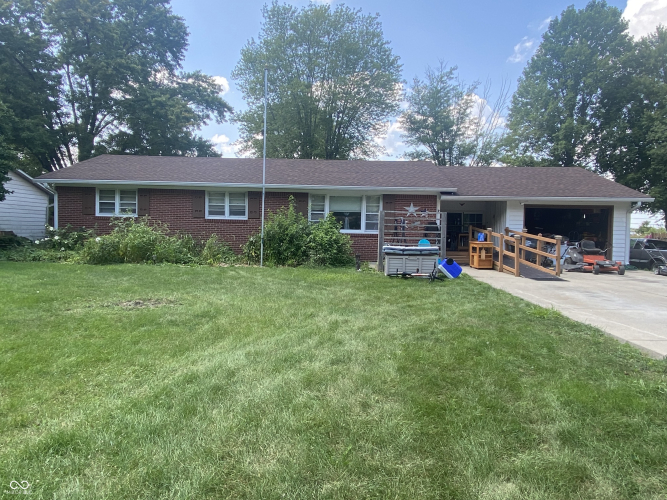 7209 S Woodrow Drive Pendleton, IN 46064 | MLS 21998599