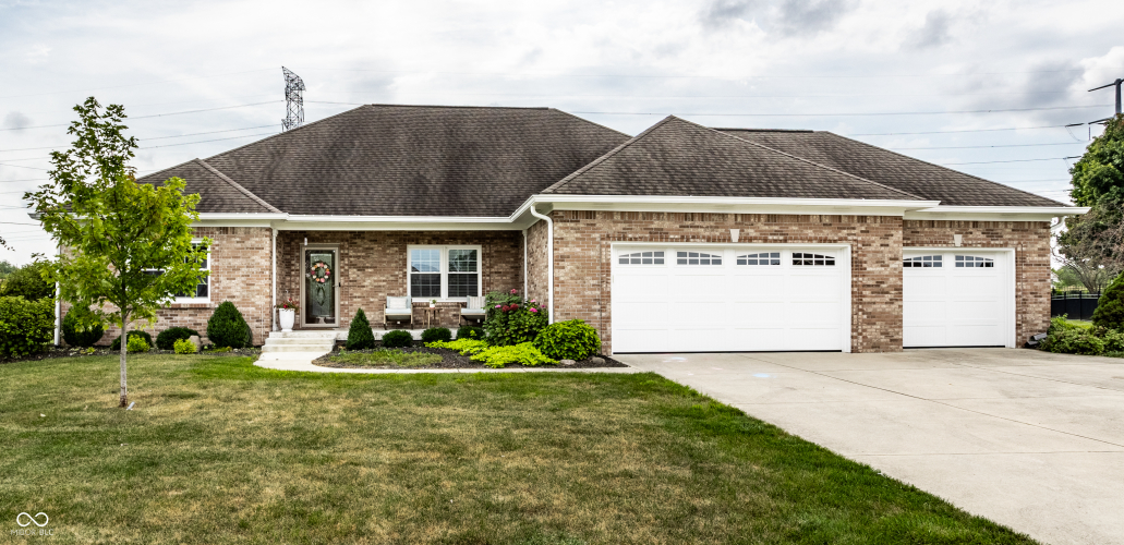 3650  Walnut Hill Court Greenwood, IN 46142 | MLS 21998901