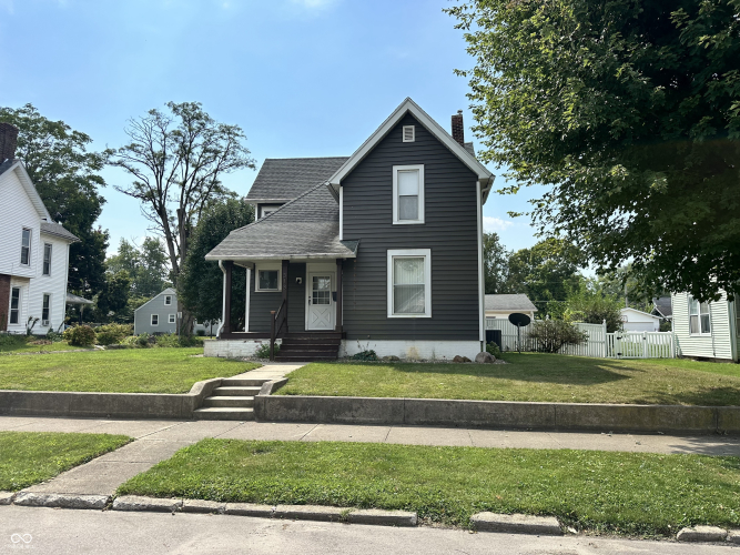 313 E Jefferson Street Crawfordsville, IN 47933 | MLS 21999118