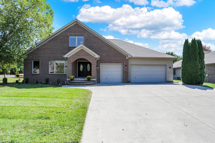 6041  Boulder Court Columbus, IN 47201 | MLS 21999733