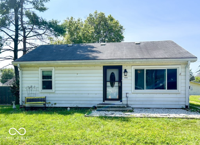 855 W Walnut Street Greenfield, IN 46140 | MLS 22000402