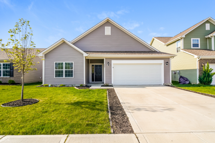 823  Fieldstone Drive Franklin, IN 46131 | MLS 22000408