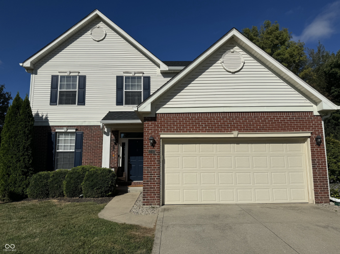 1240  Berrywood Drive Greenwood, IN 46143 | MLS 22000455