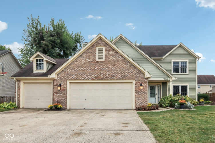 7565  Winding Way Fishers, IN 46038 | MLS 22000668