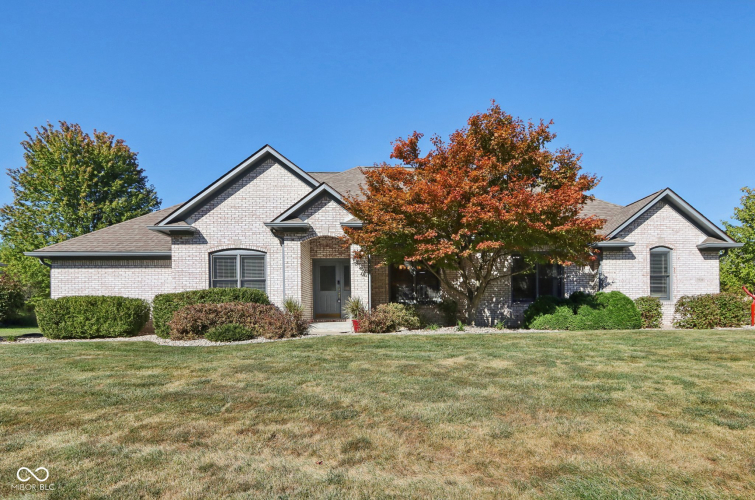 7539  Peach Blossom Place Indianapolis, IN 46254 | MLS 22000679