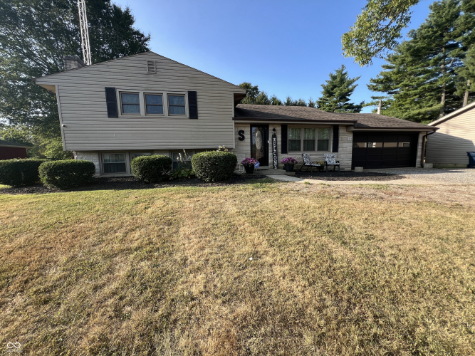 5335 E Woodruff Drive New Castle, IN 47362 | MLS 22000823