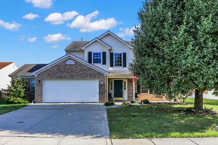 1067  Berrywood Drive Greenwood, IN 46143 | MLS 22000866