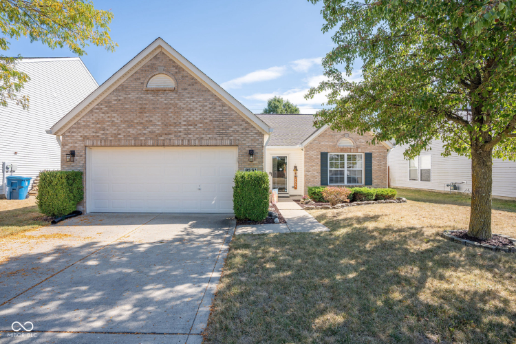 8561  Vanguard Lane Indianapolis, IN 46239 | MLS 22001456