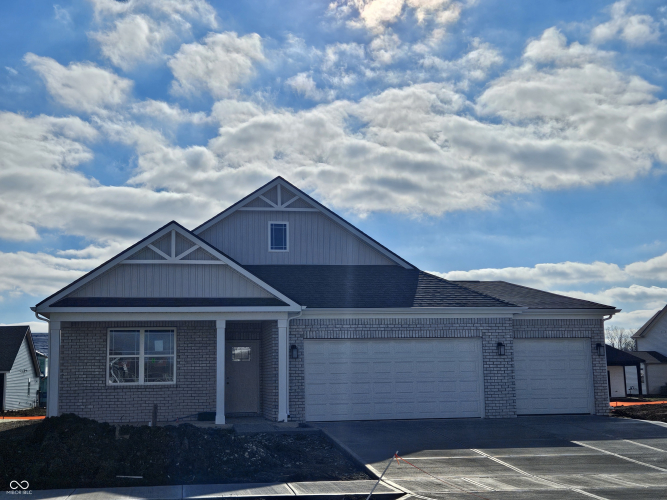 6195  Madera Drive Whitestown, IN 46075 | MLS 22001748