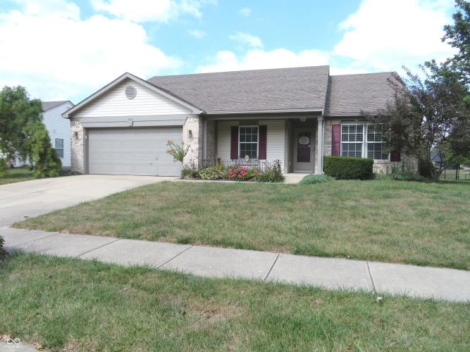 1280  Sherwood Drive Danville, IN 46122 | MLS 22002042