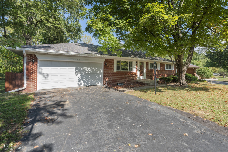 1042  Birnam Woods Trail Carmel, IN 46280 | MLS 22002093